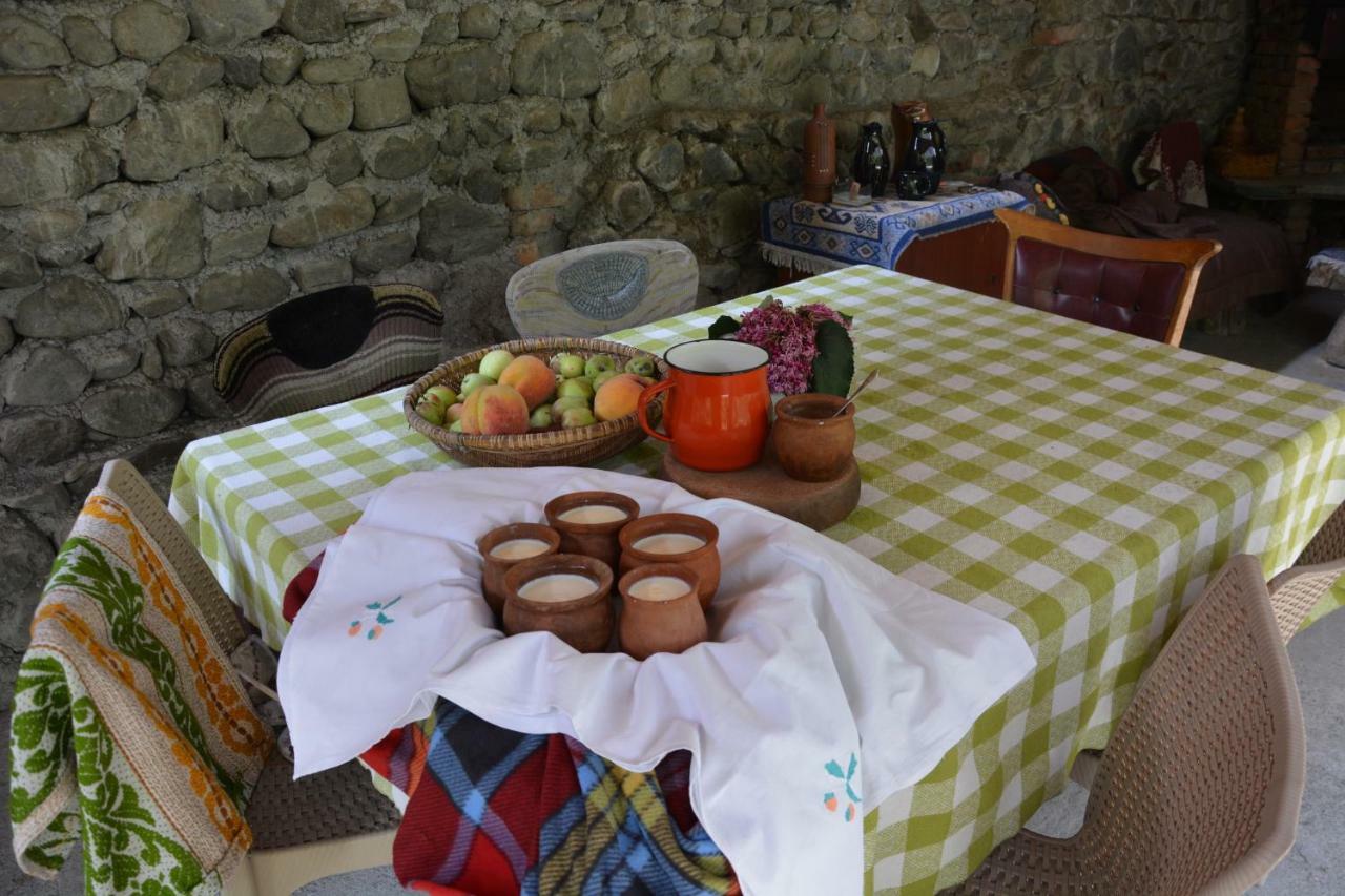 Ludwig Guesthouse Lagodekhi Esterno foto